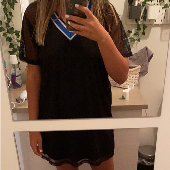 Cute forever 21 mini dress mesh - Picture 1 of 1